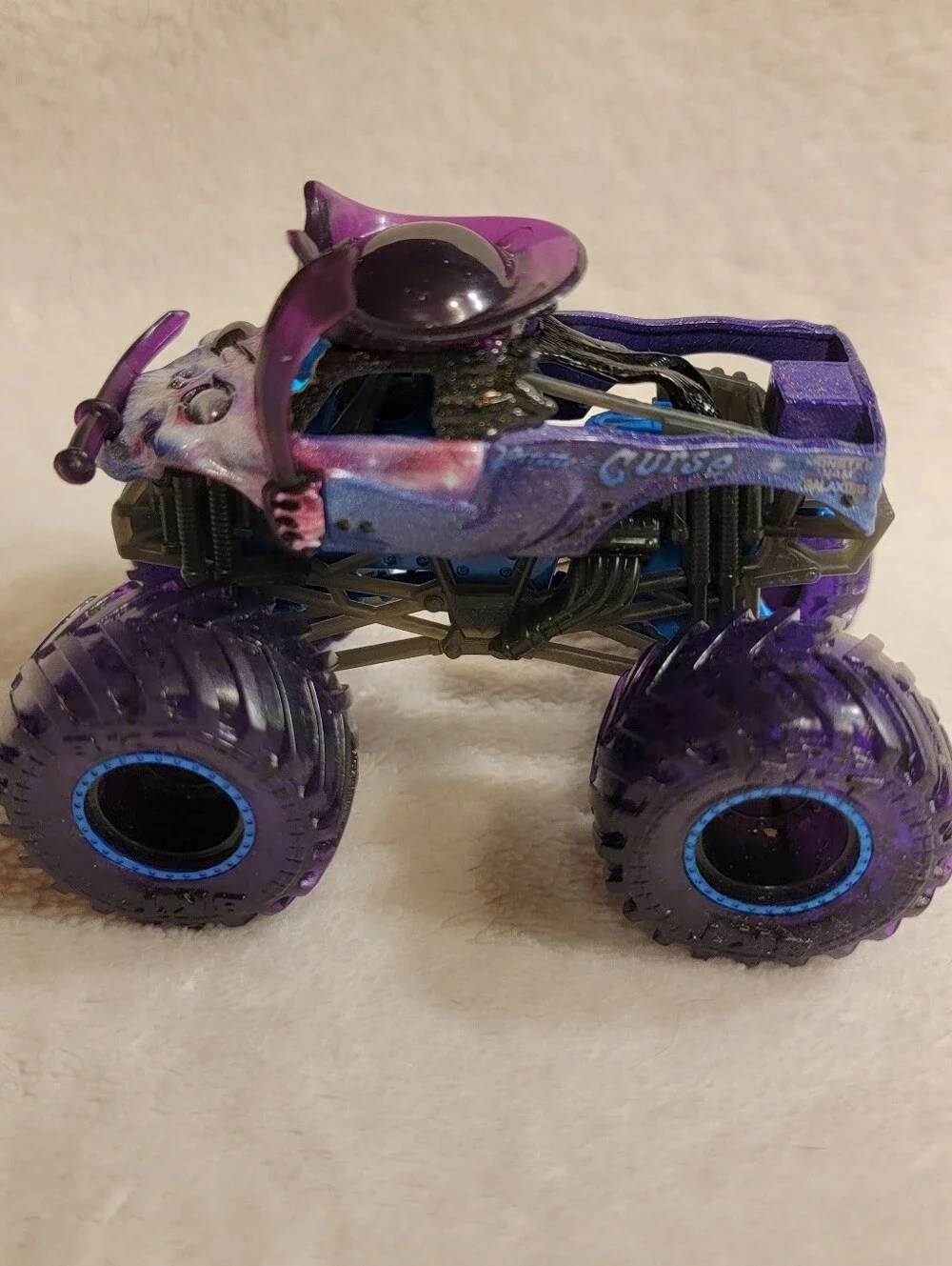 Monster Jam 1:64 Pirates Curse Gears And Galaxies Walmart Exclusive Loose